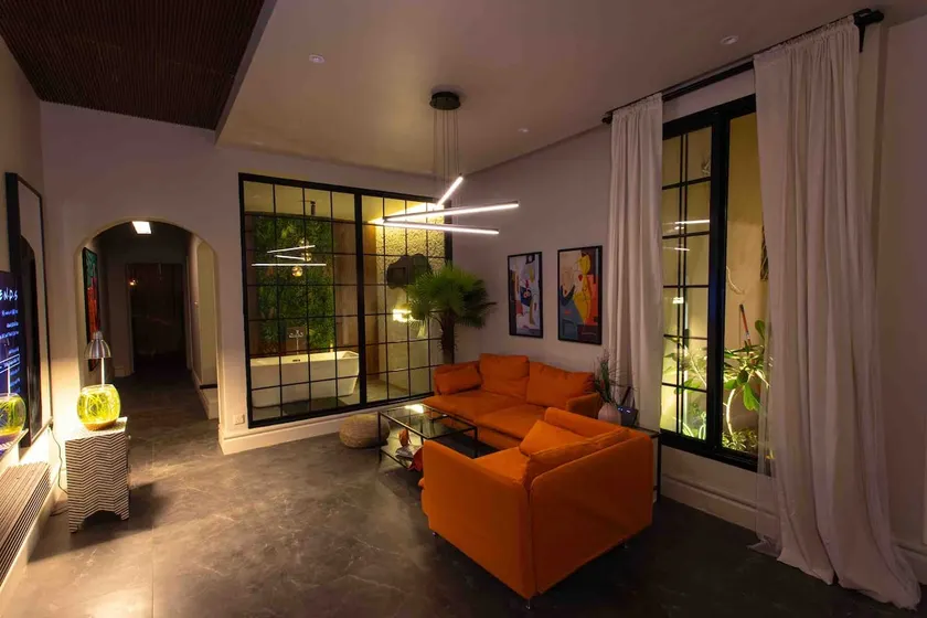 New luxury apartment, self check-in, in a prime location in the center of Riyadh - Image 1
