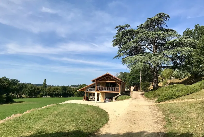 Gîte de Montcenis – Countryside near Condom - Image 1