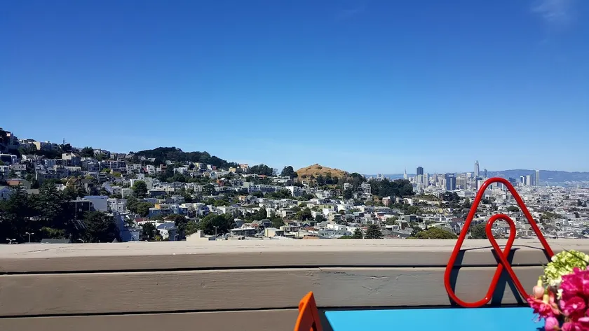 Bright, Stylish 2 Bedrm Home, Castro, City Views - Image 1