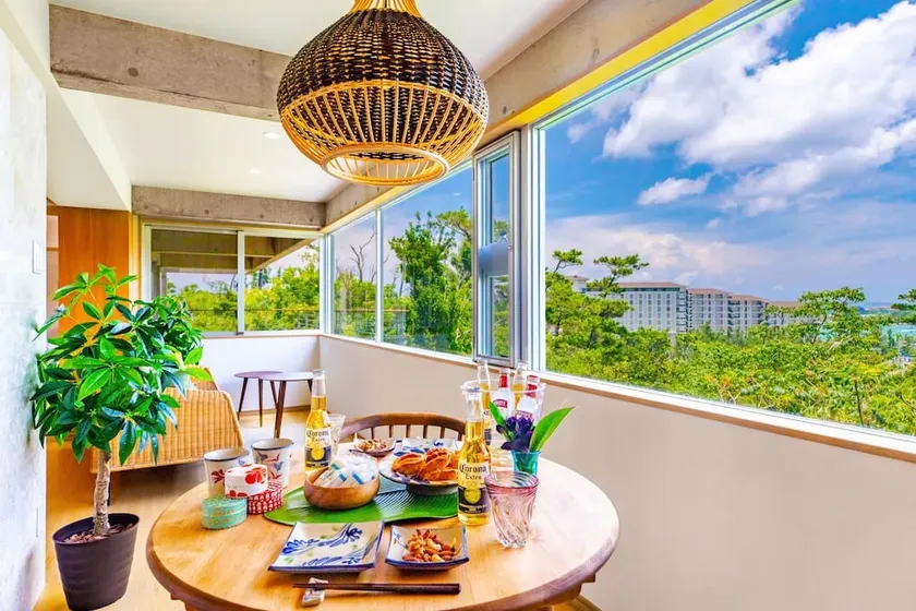 Luxuriously occupy the sky, sea, and forest of Okinawa - A hideaway in the forest - - Image 1