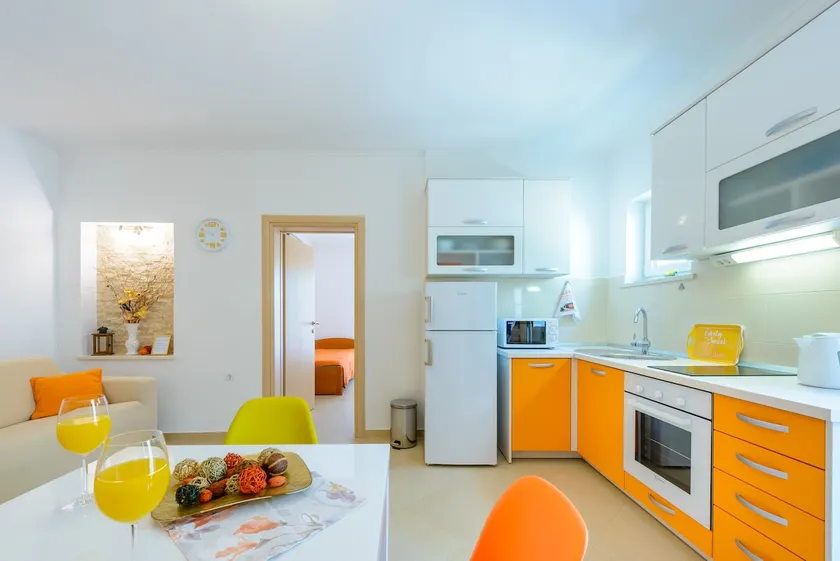 Orange - Image 1