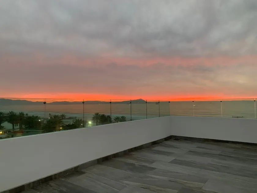Beautiful beach condominiums 4 - Image 1