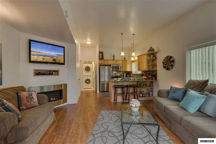 A South Lake Tahoe Mountain Getaway and Ski Lodge! - Image 1