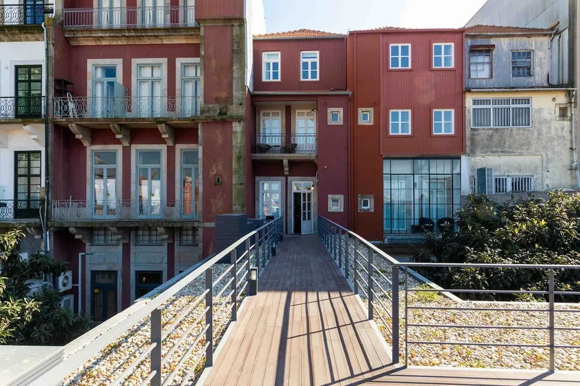 VIVA 4 Suites Batalha Residence - Image 1