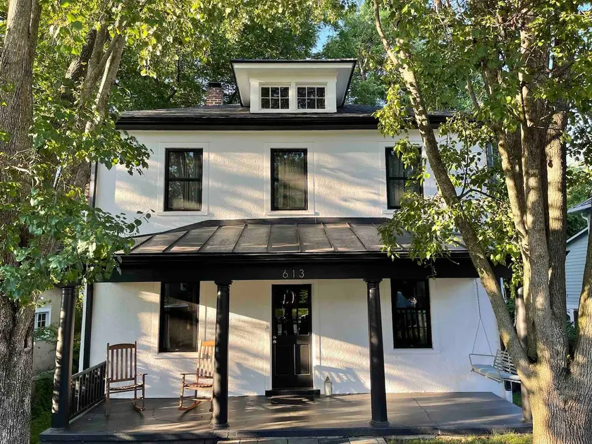 Green House, Belmont Classic/Modern Reno, Walkable - Image 1