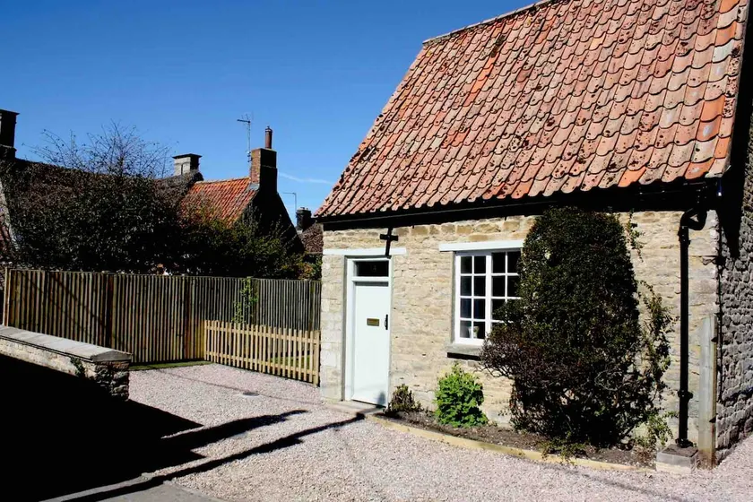 A small but perfectly formed one bedroom cottage - Image 1