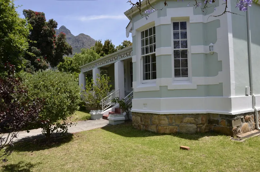 Self Catering House in Cape Town - Image 1