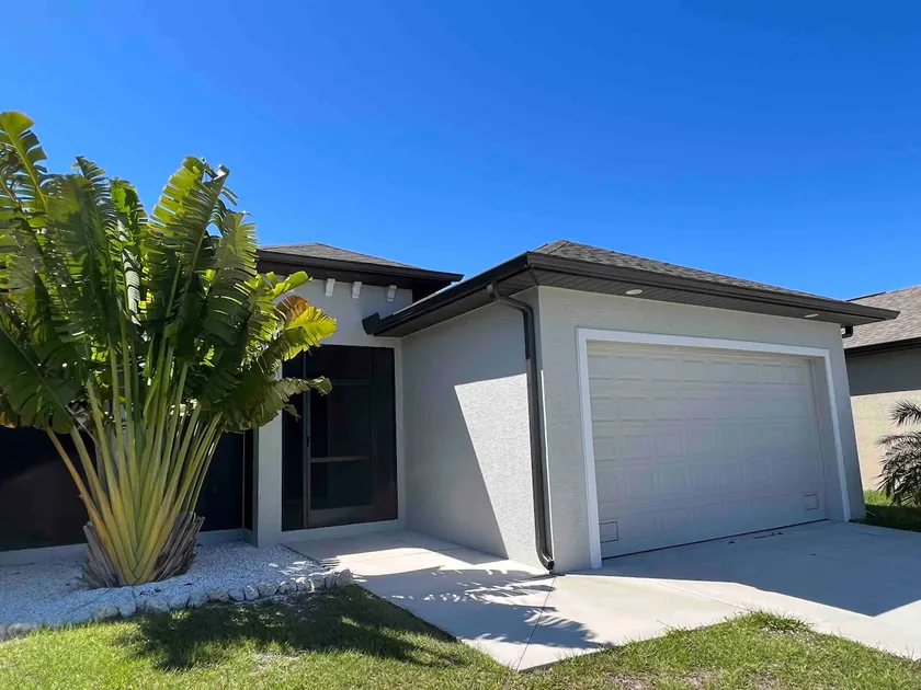 Modern 2B 2BA Villa near Beach - Image 1