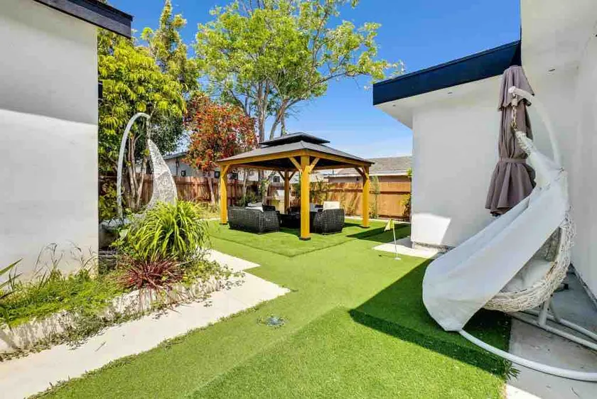 Pearl Beach Villa Huntington Beach - Image 1