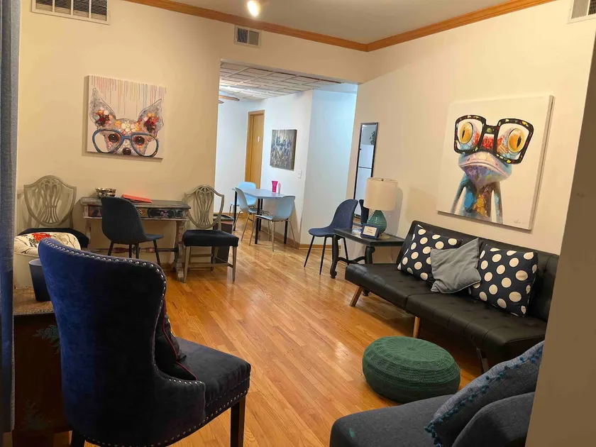 Bright & Happy Apartment - Image 1