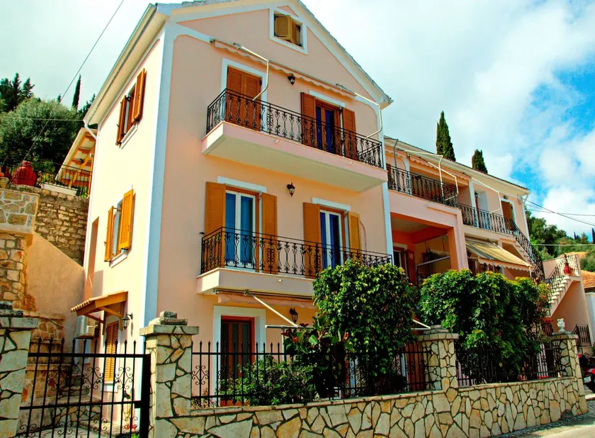 ”KORONA APARTMENT- PANOPI” - Image 1