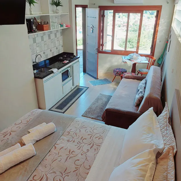 Gramado 14 Suite Apartment w/ Air-Conditioning - Image 1