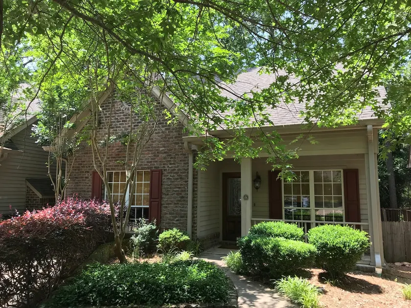 106 Windstone: A Hidden Gem! - Image 1