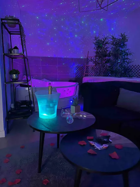 SWEET ANGEL Suite romantique avec SPA - Image 1