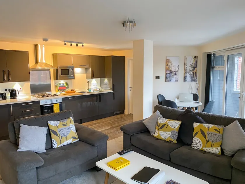 Entire luxury apartment, central Newmarket, - Image 1