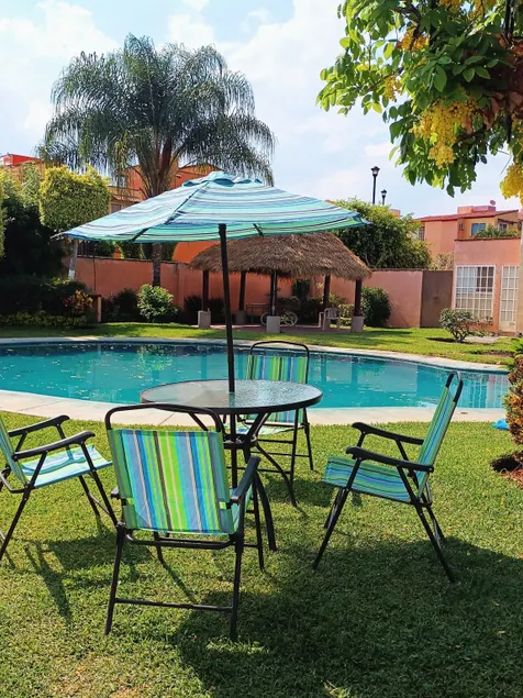 Comfortable Little House in La Campiña M Development - Image 1
