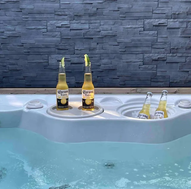 Creekside • New Hot Tub • Pool Table • Fire Pit - Image 1