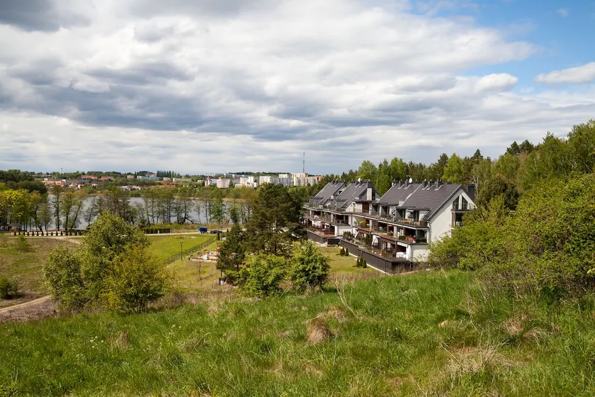 Elegant apartment by Lake Czos - Image 1