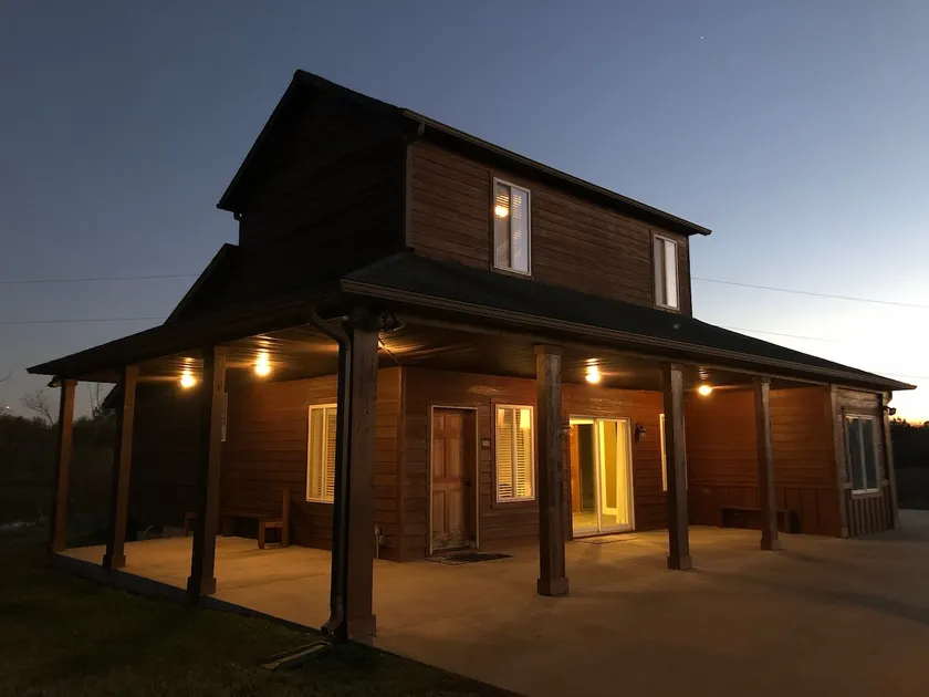 Sunset Pond Retreat - Image 1
