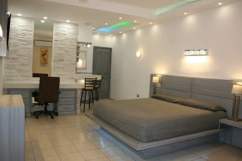 DEPA 2ND FLOOR AV. MAIN BY CONSULATE AND BRIDGE - Image 1