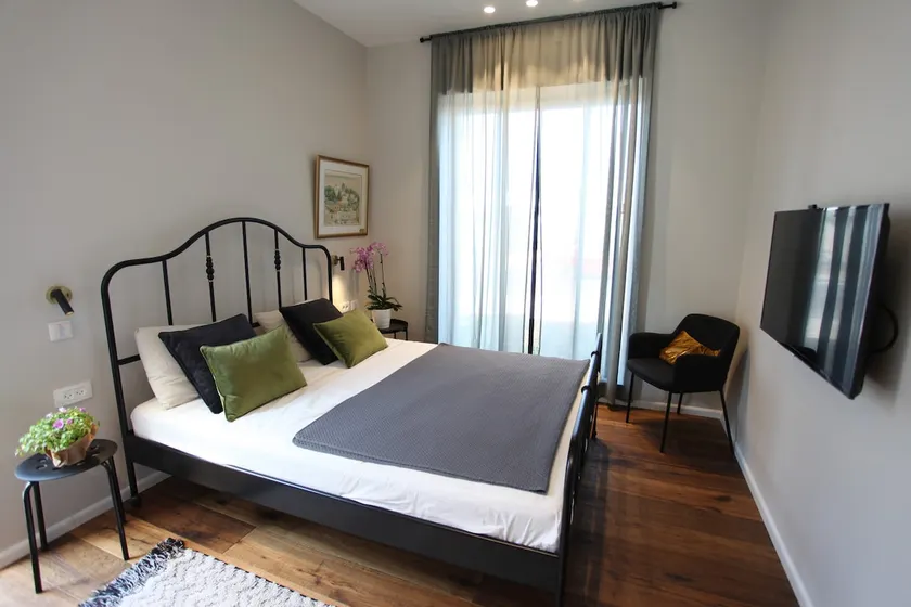 Zohara boutique suite - Image 1
