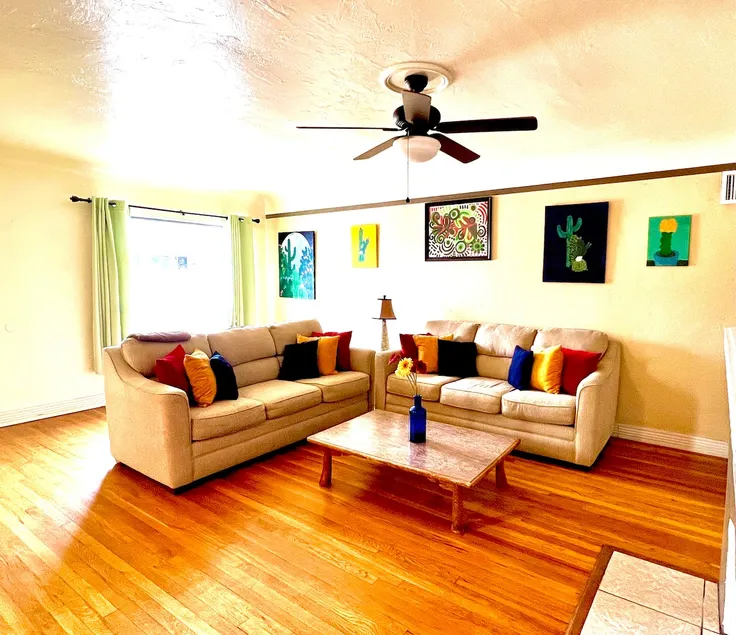 Cozy 3BR Near Fort Bliss | Hospital | I-10 & US 54 - Image 1