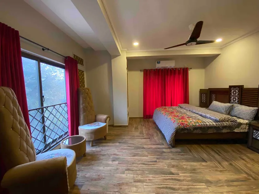 Luxurious 1BHK at Top Location of Twin Cities - Image 1