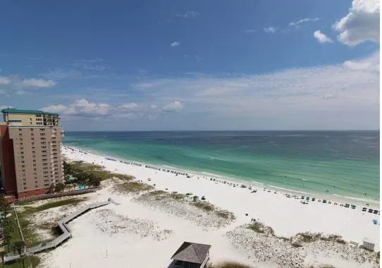 Beachfront Balcony *Amazing Views *Tiki Bar *Pools - Image 1
