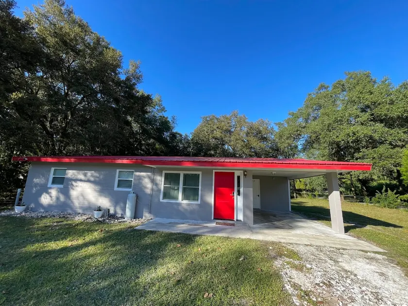 Welcome to the Red Hideaway! - Image 1