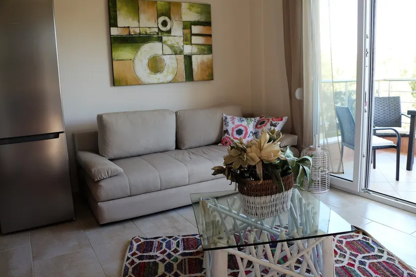 Cozy apartment in Pefkohori - Image 1