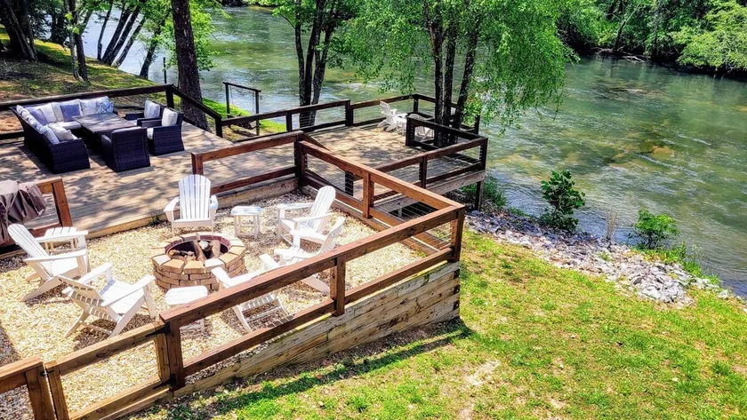 Peaceful River Retreat in North GA Mountains - Image 1