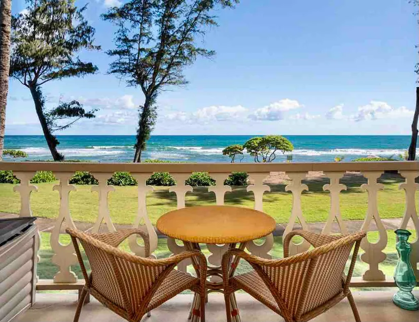 Beachfront oceanside condo paradise AC/pool/HT 247 - Image 1