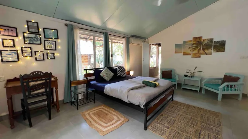 Private Garden Cottage · Calm Stay for Couples - Image 1