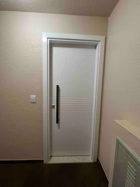 Condominium with great location and insurance - Image 1
