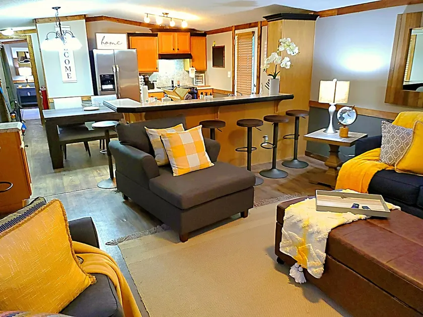 Contemporary Pad Absolutely No Smoking - Image 1