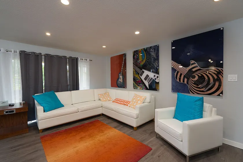 ATX Music Encore Condo - Image 1