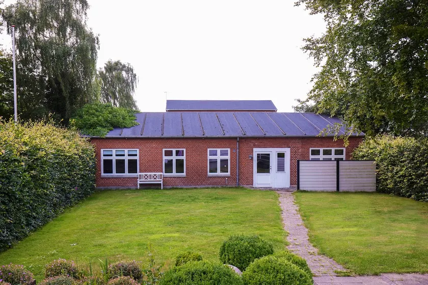 House for 4 people, close to the pedestrian street - Image 1