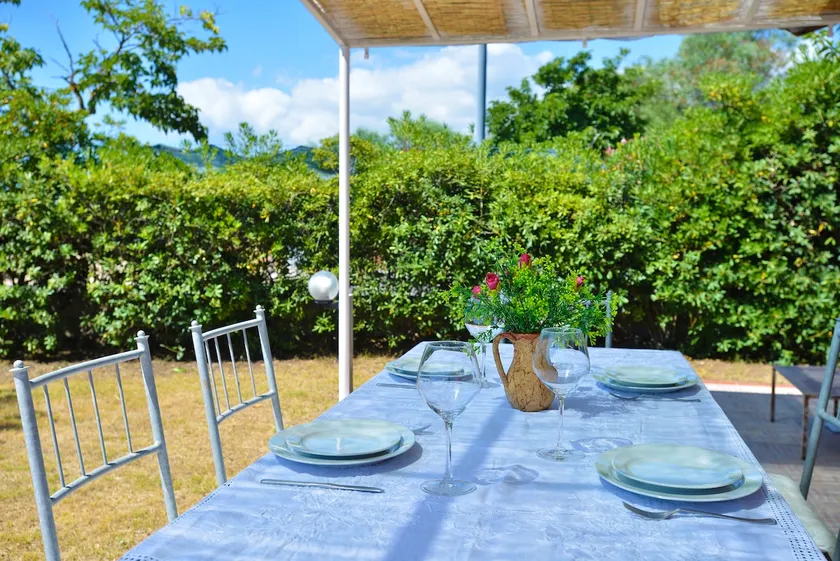 IzzHome Nora Beach - Image 1