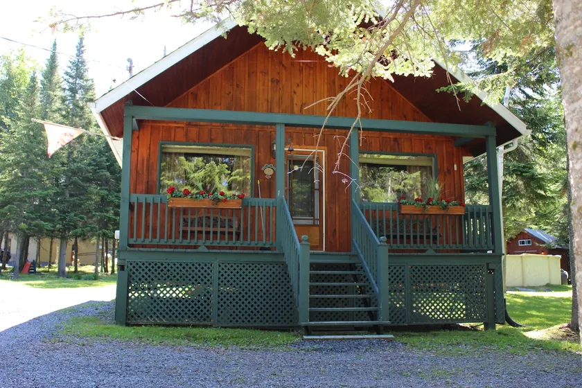 Warm countryside stay - Image 1