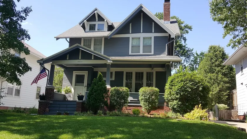 Beautiful Home in Historic Dundee - Image 1