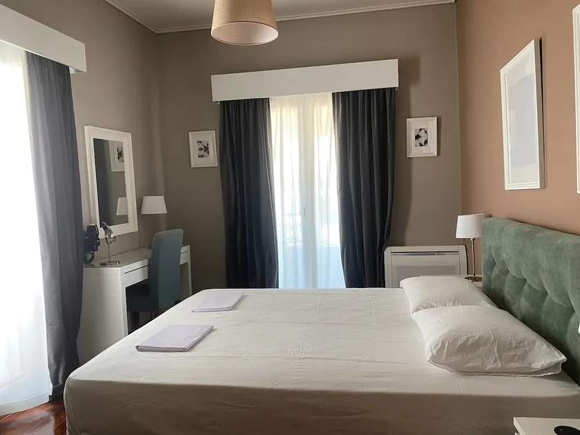 Β4 Seaside apartment in the center of Nidri - Image 1