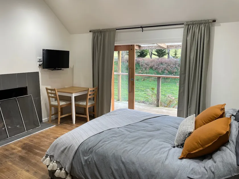 Camena Cottage - Image 1