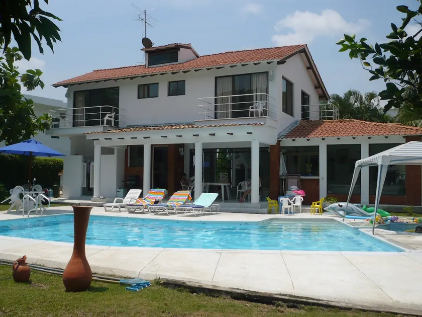 EL PEÑON CONDOMINIUM HAUS MIT PRIVATEM POOL IN GIRARDOT - Image 1