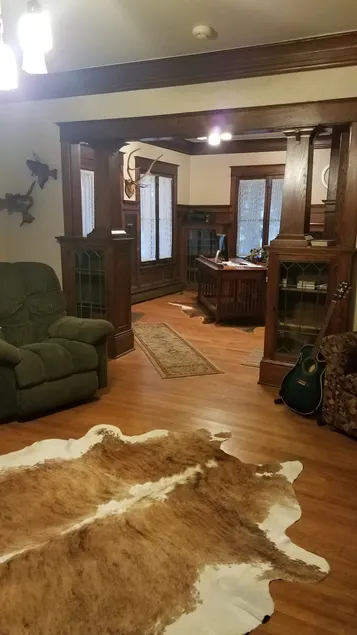 6 Bedroom Large Mission Style: Unique and Serene - Image 1