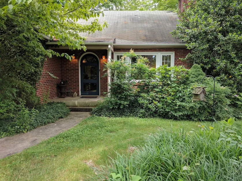Charming Art Cottage walk to W&L VMI - Image 1