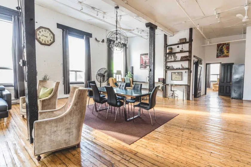 2000 sq. Penthouse Industrielle Loft - Image 1