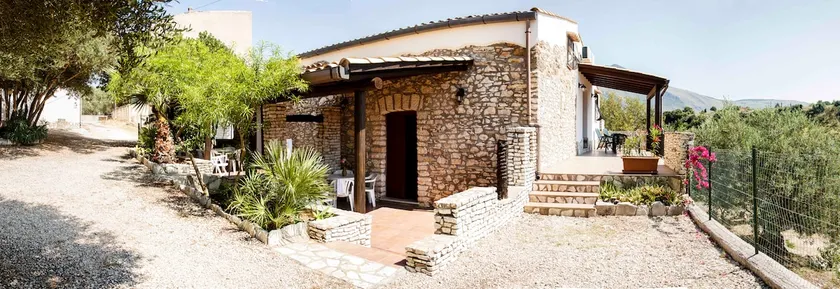 Holidays House near Scopello - Image 1