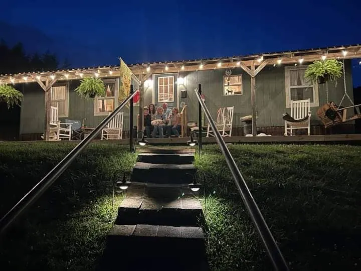 Peaceful Holler - Image 1