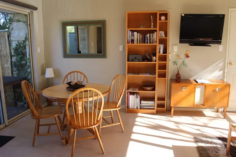 Quiet modern luxury 1br apartment. A cut above! - Image 1