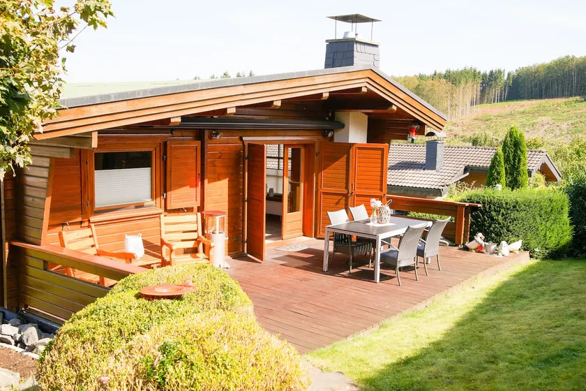Hubertus wooden house with sauna and fireplace - Image 1
